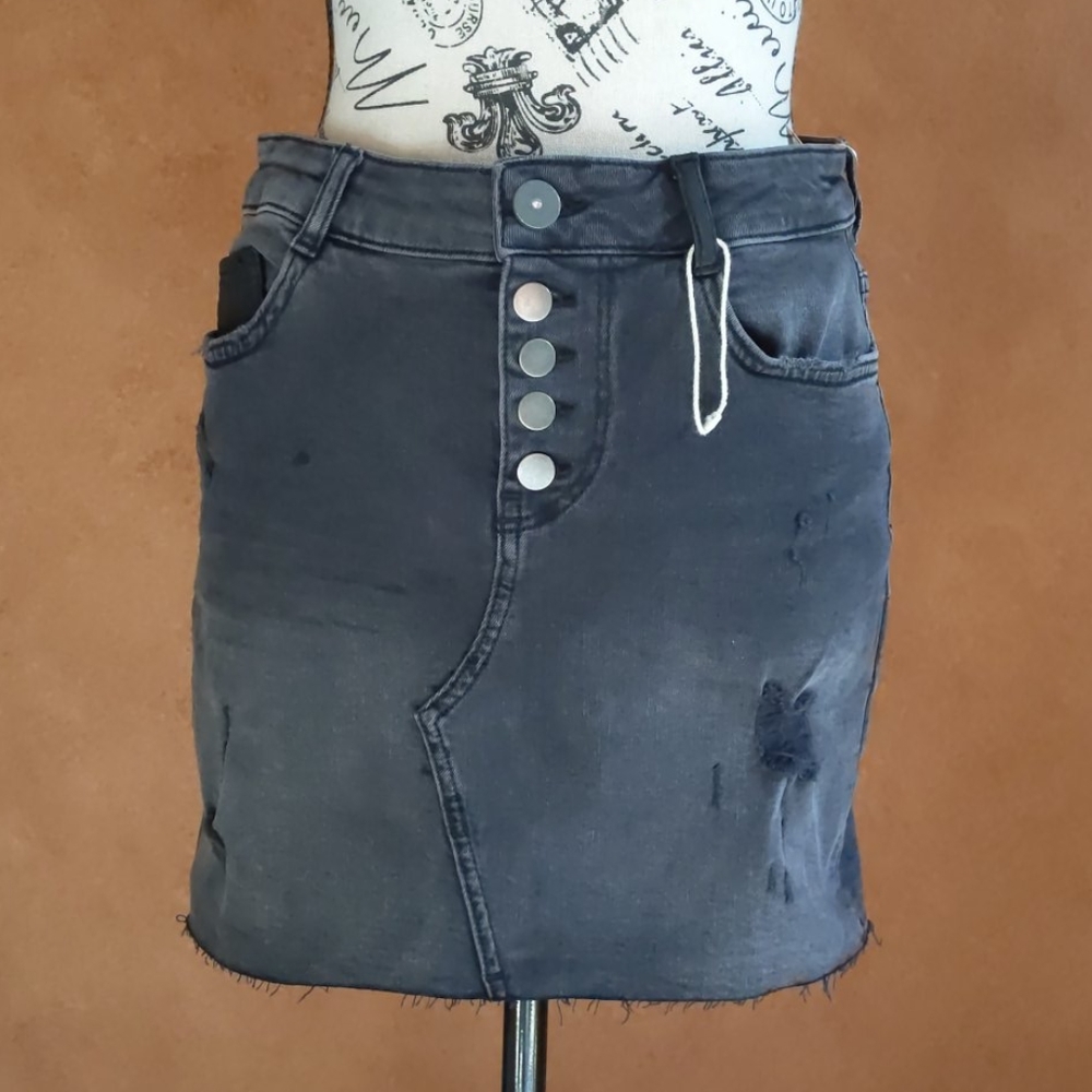 Zara Black Distressed Mini Skirt S